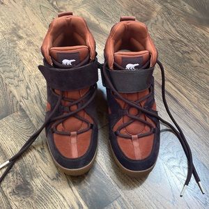 Like new Sorel Boot Out and About